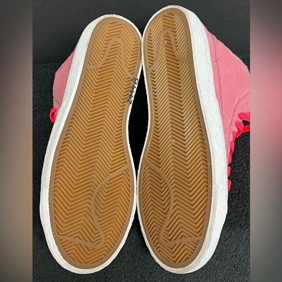 Nike Blazer Hot Punch Casual Sneakers Size 4.5Y WOMENS 6 Pink Suede 895850-605 - Picture 7 of 8